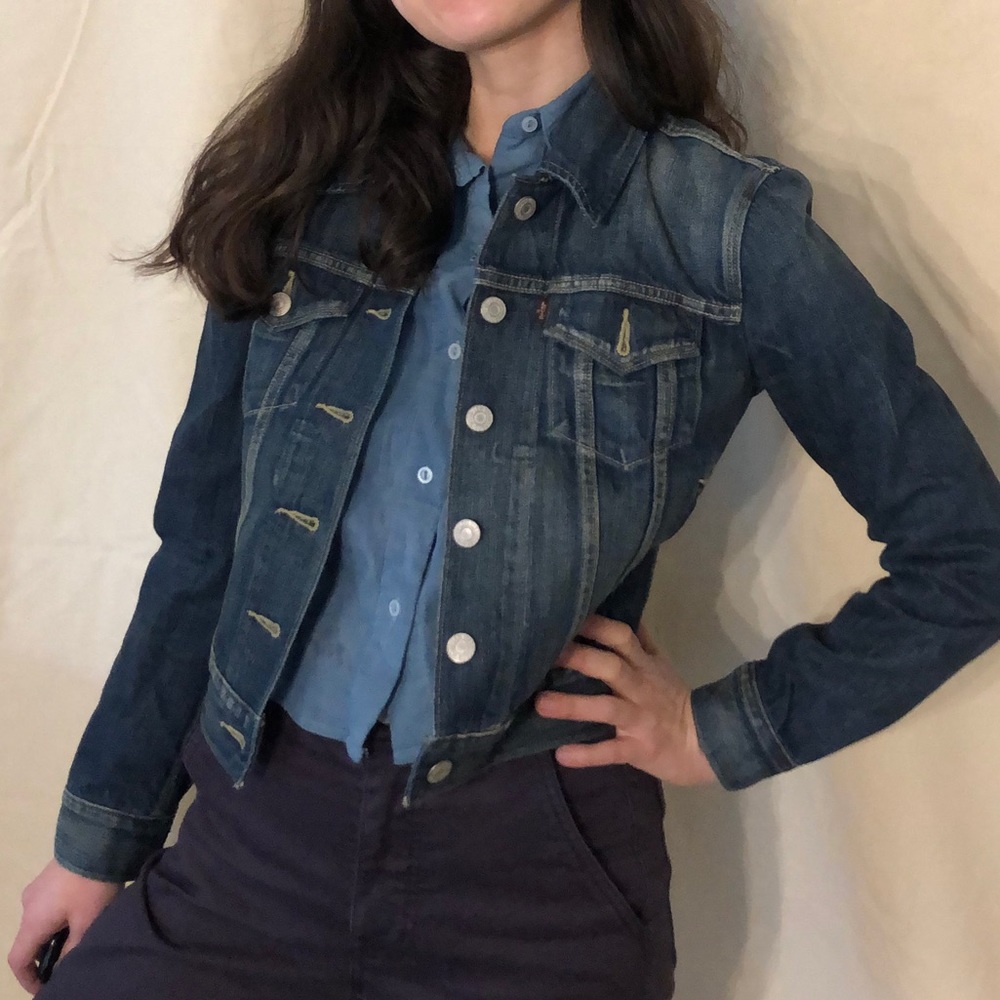 Levi’s dark wash jean cropped jacket